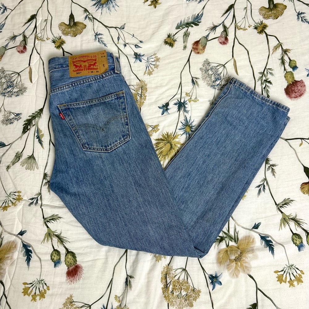 Levi’s 501 Men’s Blue Jeans Light Stonewash 28Wx30L